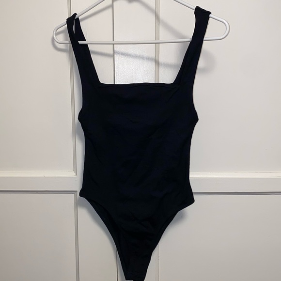 Zara Medium Black Ribbed Bodysuit - Picture 1 of 9